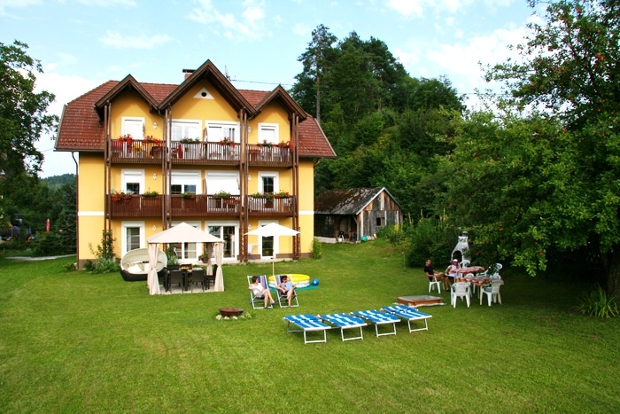 Ferienwohnungen Felsenkeller